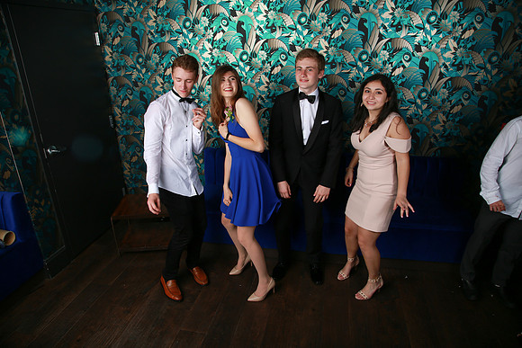 PROM 2019-8782