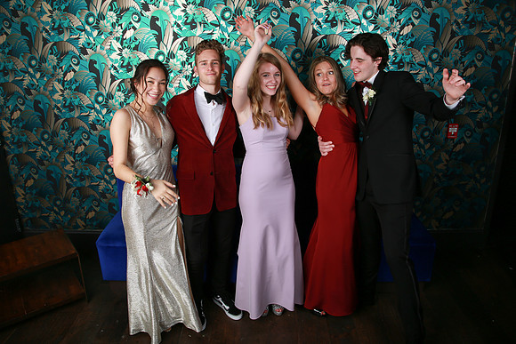 PROM 2019-8225