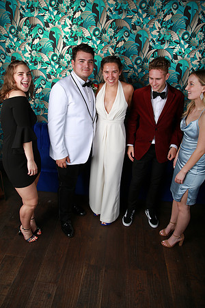PROM 2019-8298