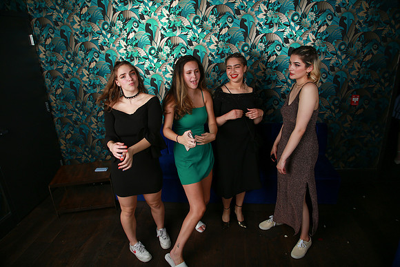 PROM 2019-8962
