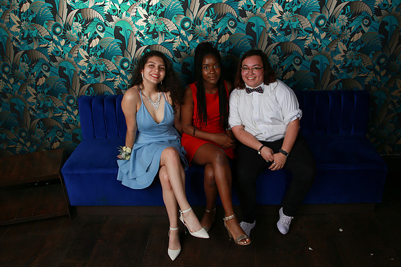 PROM 2019-9017