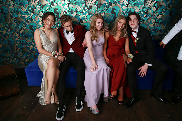 PROM 2019-8232