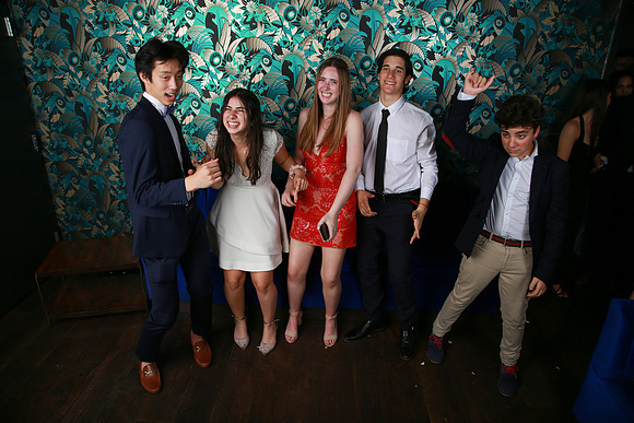 PROM 2019-8992