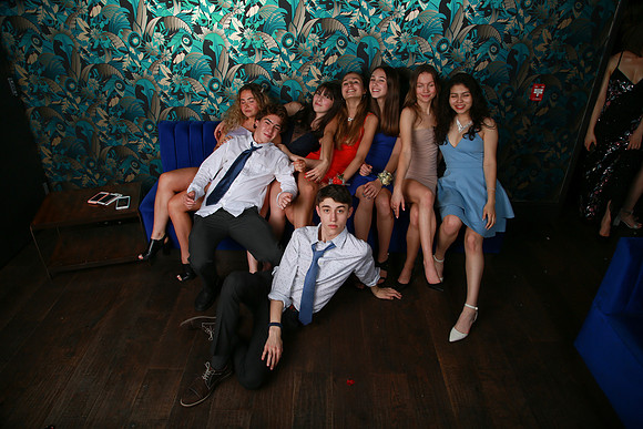 PROM 2019-8813
