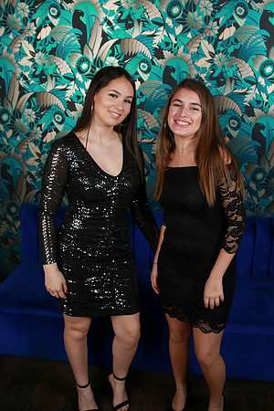 PROM 2019-7917