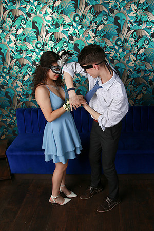 PROM 2019-8885