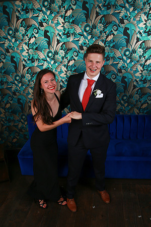 PROM 2019-7964
