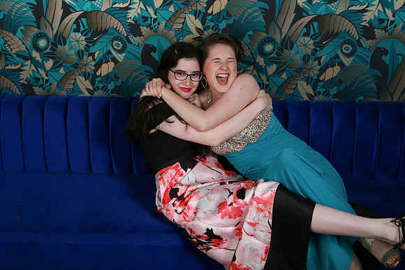 PROM 2019-7995