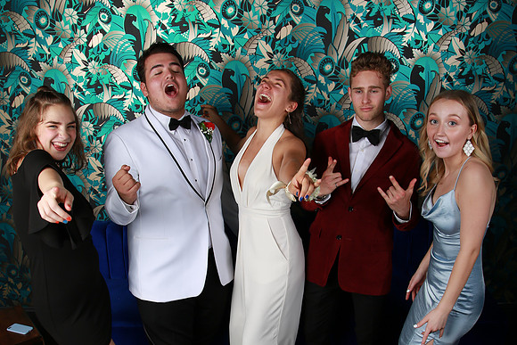 PROM 2019-8287