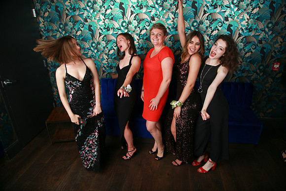PROM 2019-8507