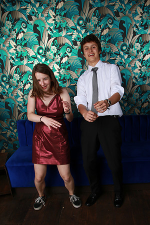 PROM 2019-8470
