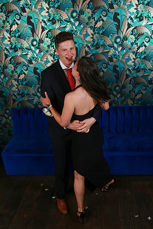 PROM 2019-7963