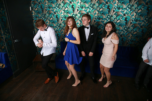 PROM 2019-8783