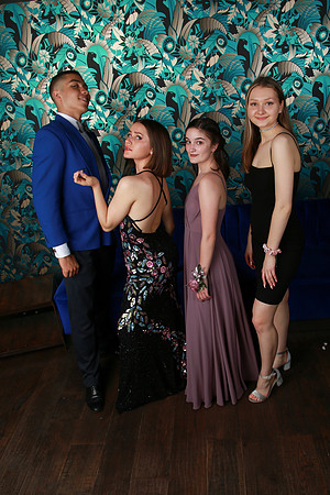 PROM 2019-8937