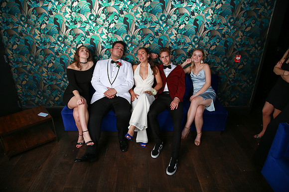 PROM 2019-8303