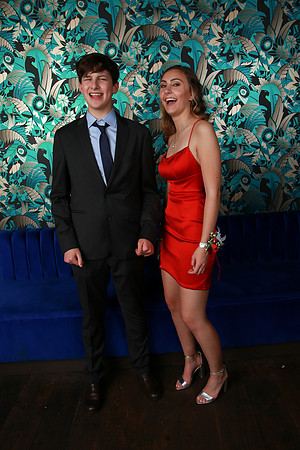 PROM 2019-8710