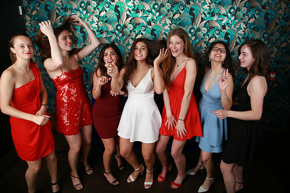 PROM 2019-8591