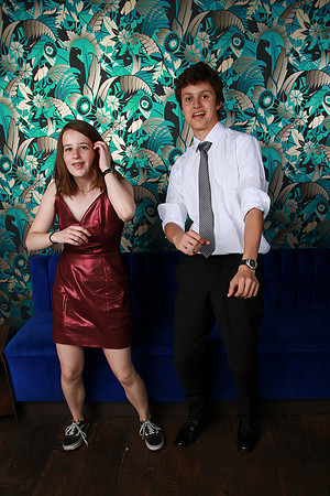 PROM 2019-8469