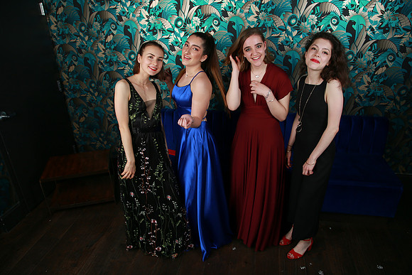 PROM 2019-8017