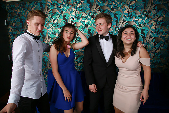 PROM 2019-8768