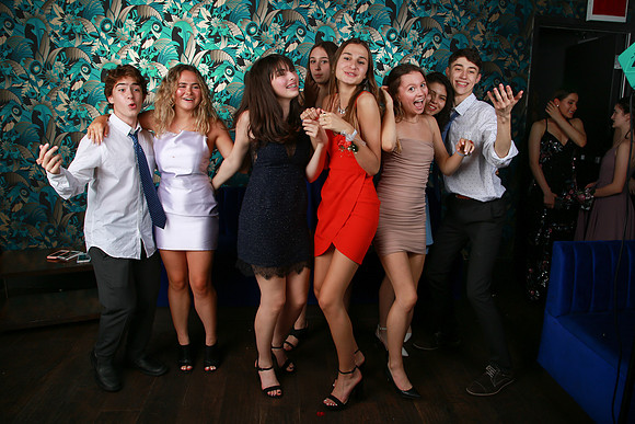 PROM 2019-8827-2