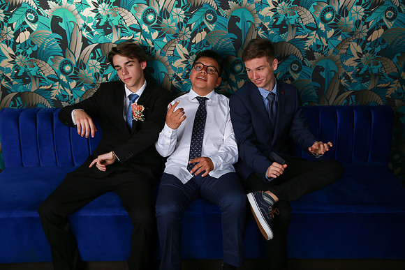PROM 2019-8491