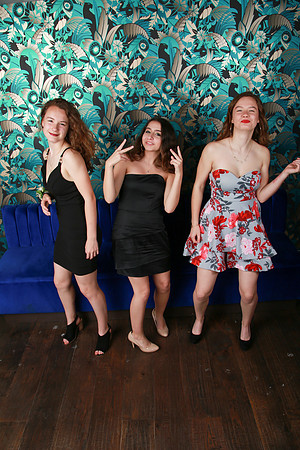 PROM 2019-8116