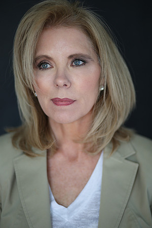KRISTIN-2L5A3886