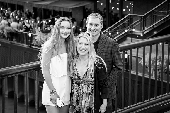 MAURA'S 16TH-7574-2