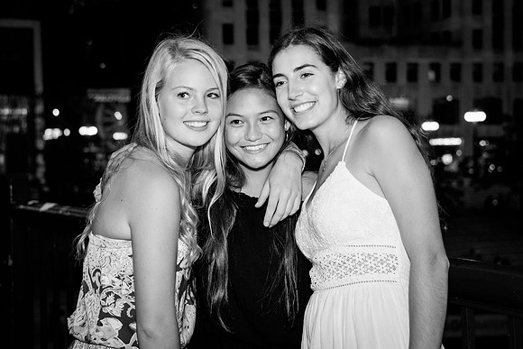 MAURA'S 16TH-7679-2