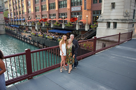 MAURA'S 16TH-7575