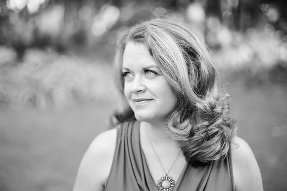 KIM HENSLEY OWENS b&w version of 2nd choice-2L5A8685