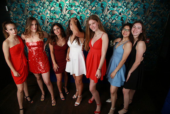 PROM 2019-8586