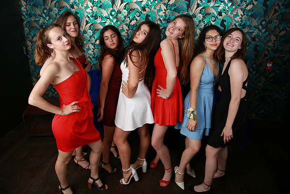 PROM 2019-8598