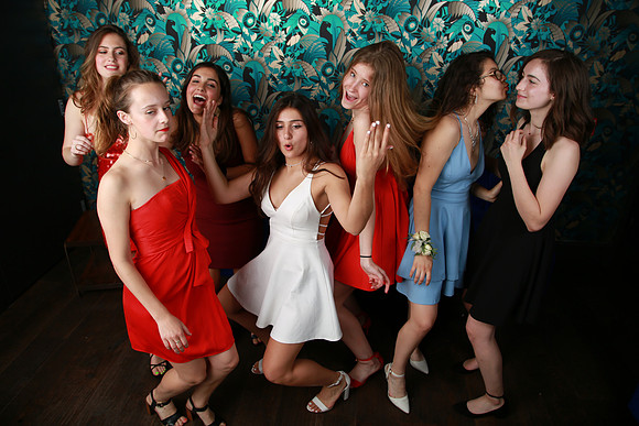 PROM 2019-8600