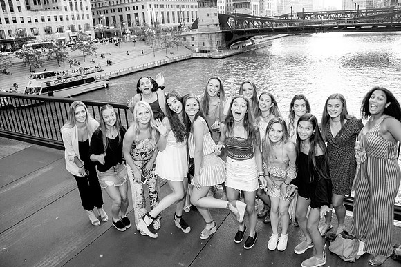 MAURA'S 16TH-7563