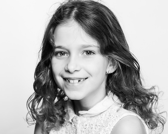 HOLL, STELLA-2018