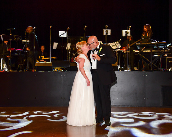 ALBUM EDITS-4264 dance kiss