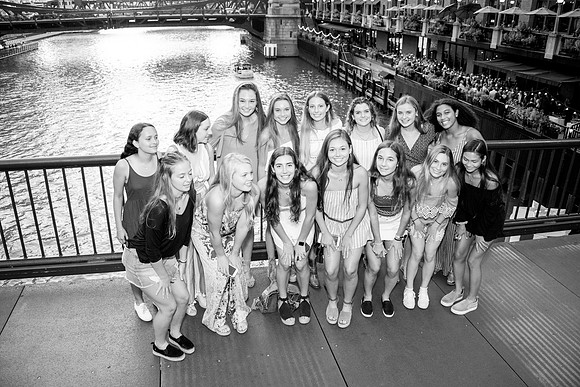 MAURA'S 16TH-7558