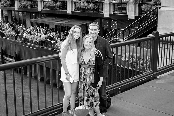 MAURA'S 16TH-7573-2