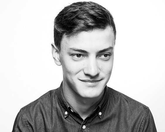 B+W POWERS JOE-0136