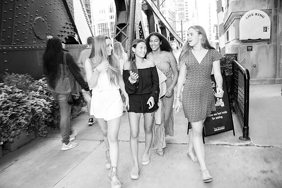 MAURA'S 16TH-7579