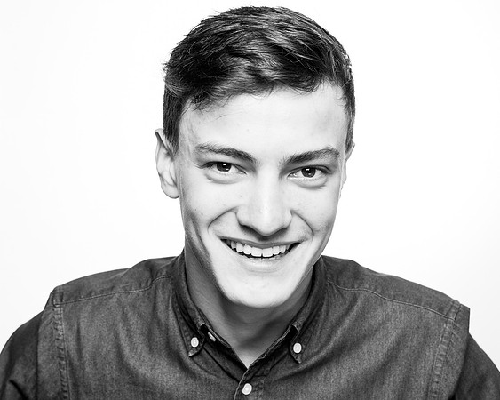 B+W POWERS JOE-0222