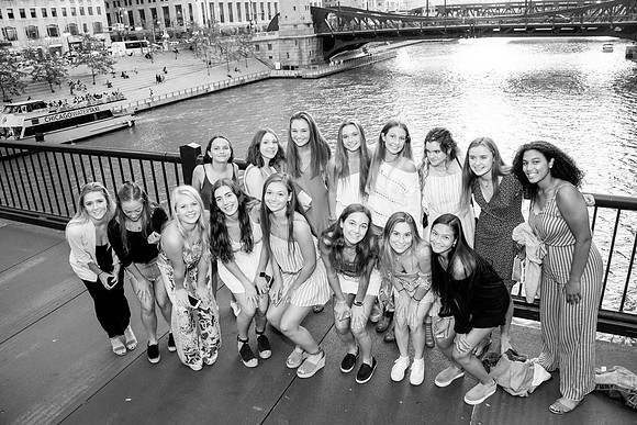 MAURA'S 16TH-7565