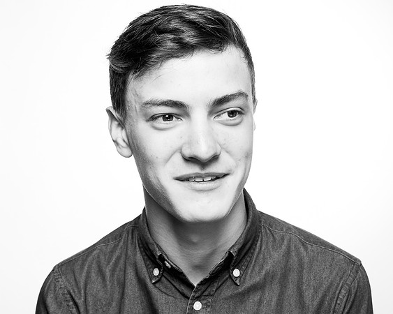 B+W POWERS JOE-0199