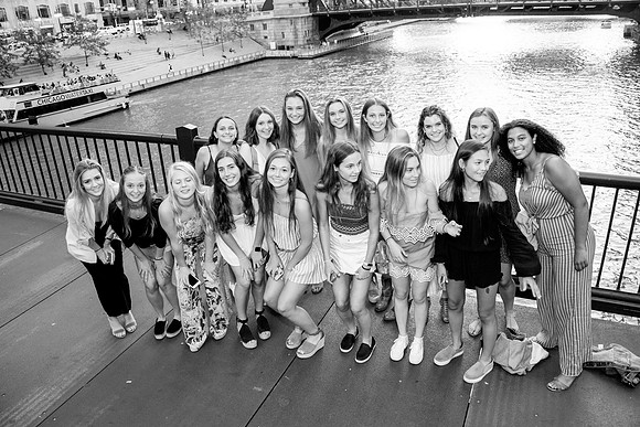 MAURA'S 16TH-7568