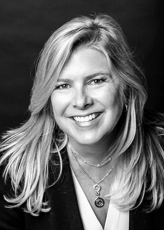 BROOKE-8669 b+w