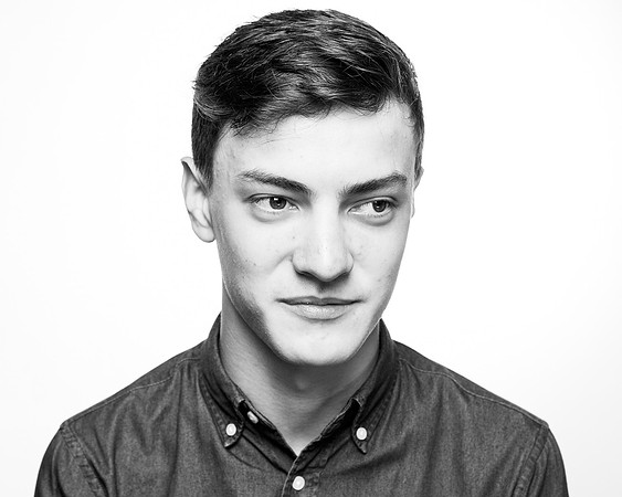 B+W POWERS JOE-0183
