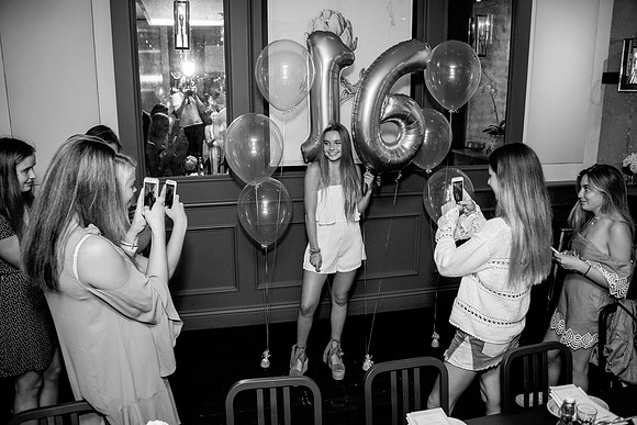 MAURA'S 16TH-7590-3