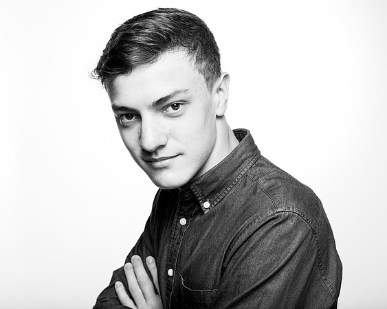B+W POWERS JOE-0215